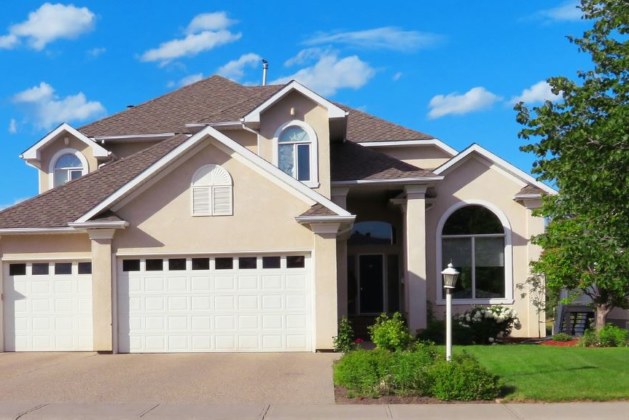 What Are The Qualities Of Real Estate Agents In Maple?